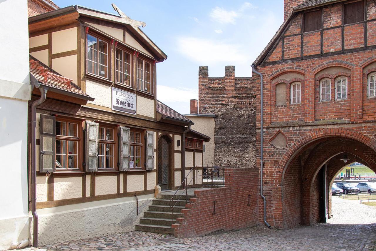 Ferienhaus Zur Rossfurt Tangermuende Tangermünde Exterior foto